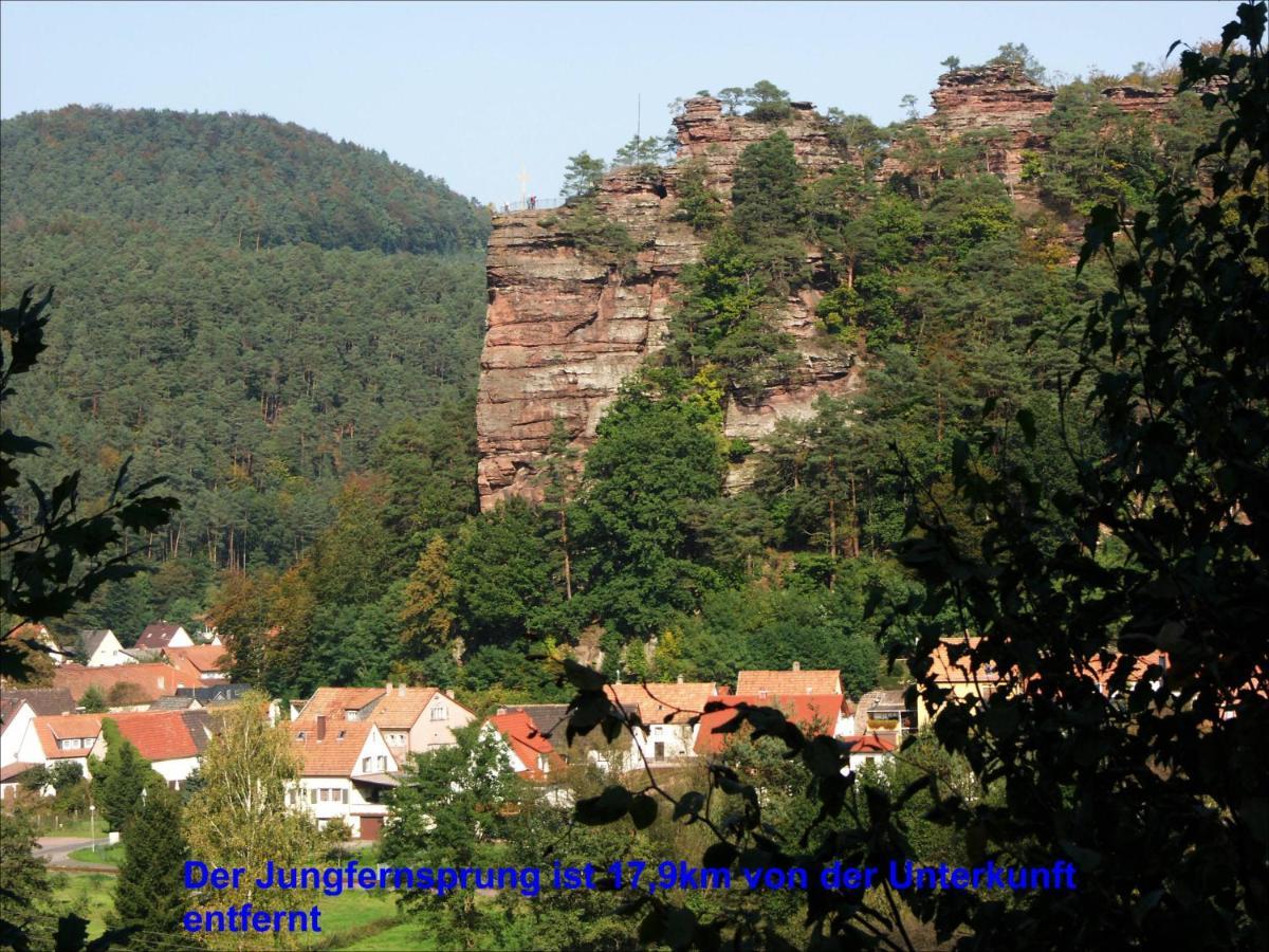 Fewo Pfaelzer Felsenlandschaft Pirmasens Buitenkant foto