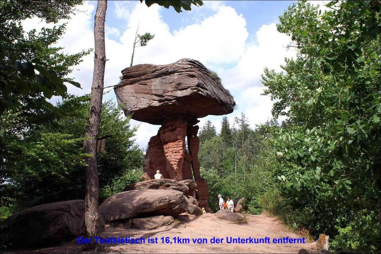 Fewo Pfaelzer Felsenlandschaft Pirmasens Buitenkant foto